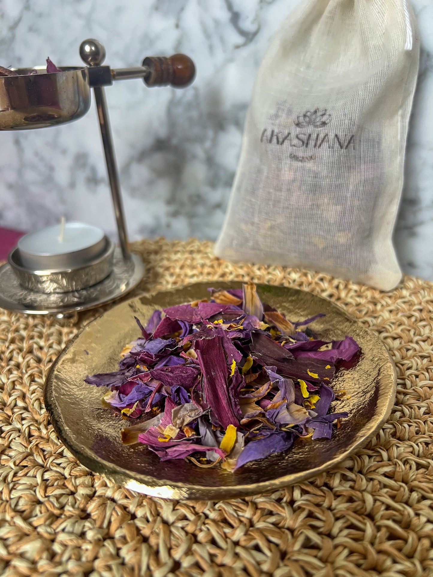 Blauer und Roter Lotus (Nymphaea Caerulea & Nymphaea Rubra) – Räuchermischung